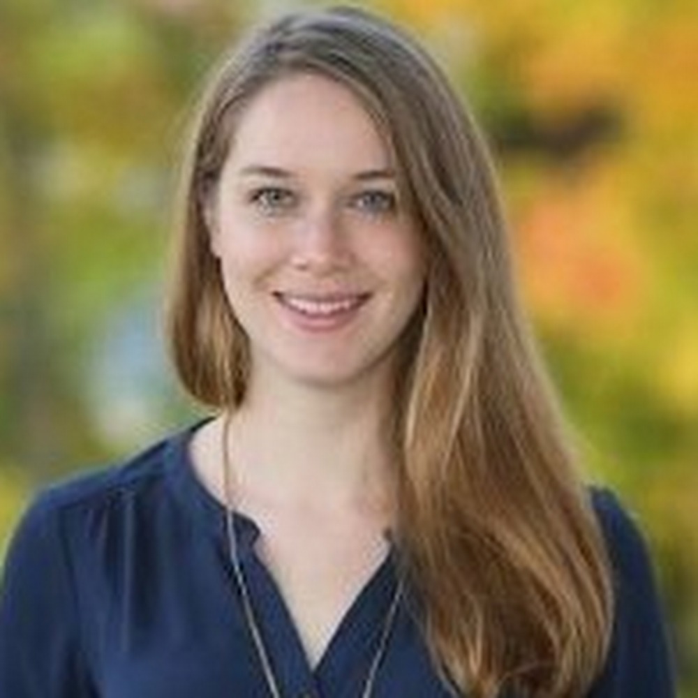 Meet your Posher, Claire